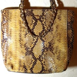 👛Michael Kors Authenic Purse👛